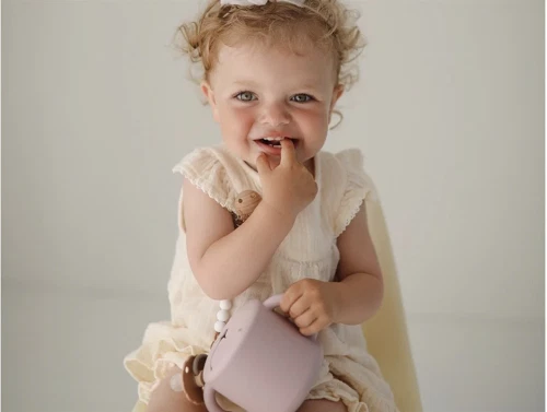 Mushie soft lilac snack kop